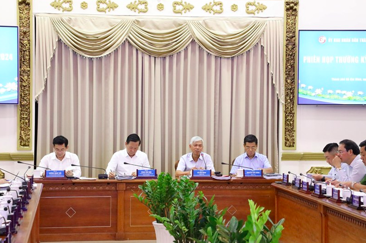 Thường trực UBND TP.HCM chủ trì phiên họp kinh tế - xã hội - Ảnh: TTBC