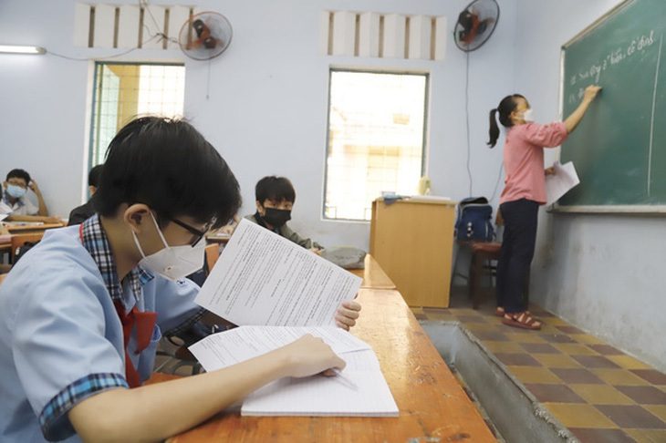 Vấn đề lương giáo viên vẫn là điều