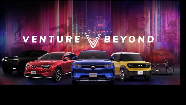 "Đội quân" VinFast sẽ đến CES 2024. Có thể thấy xuất hiện bóng dáng một mẫu xe bí ẩn (bên trái ngoài cùng). Khả năng cao là một mẫu bán tải điện - Ảnh: VinFast